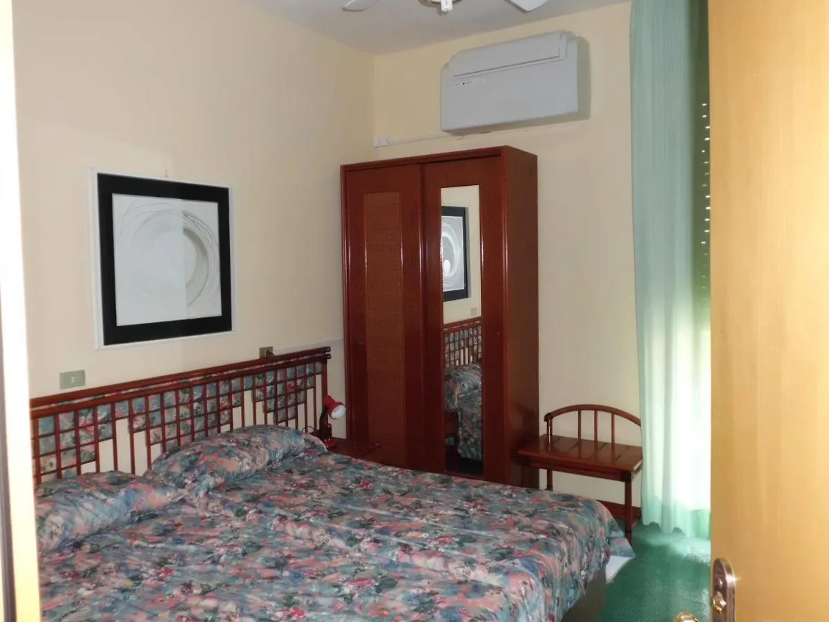 Daire Fegina 3 Deluxe Bedrooms & Bathrooms Monterosso al Mare